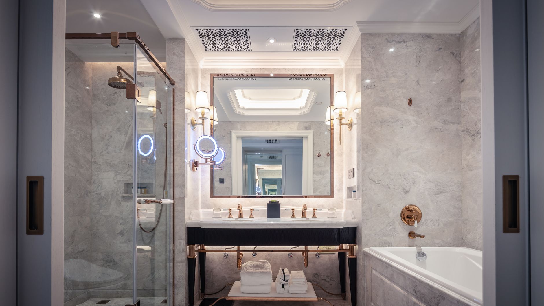 Your Bathroom Should Feel Like a 5-Star Hotel. Every Morning.