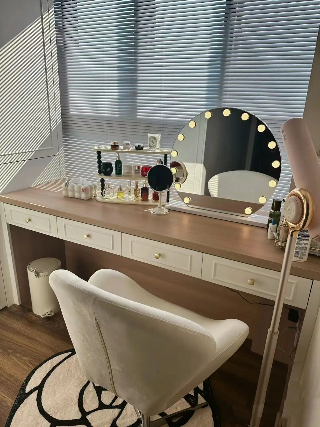 Perla Vanity